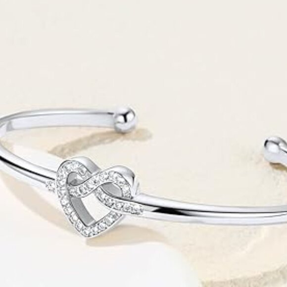 Neiman Marcus Platinum Plated Unisex Cuff Heart Bracelet - Picture 3 of 4